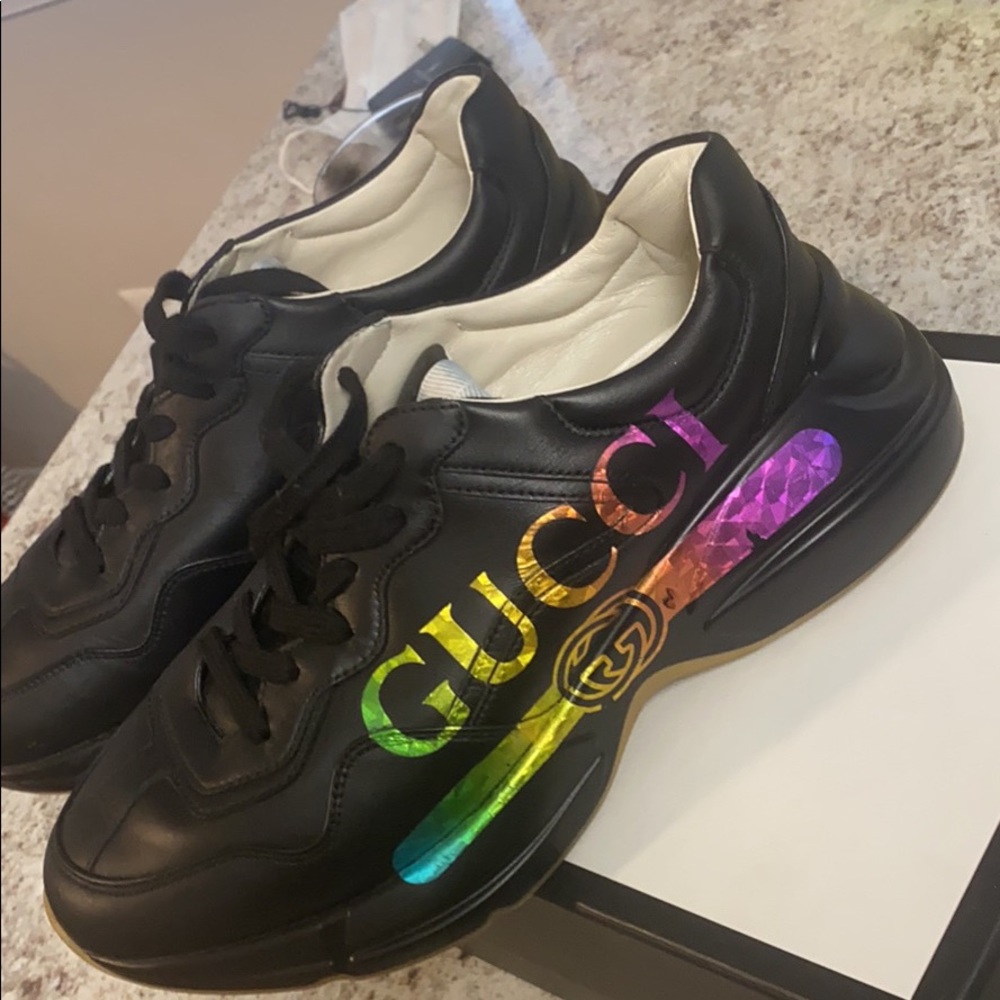 Gucci men shoes size 8.5